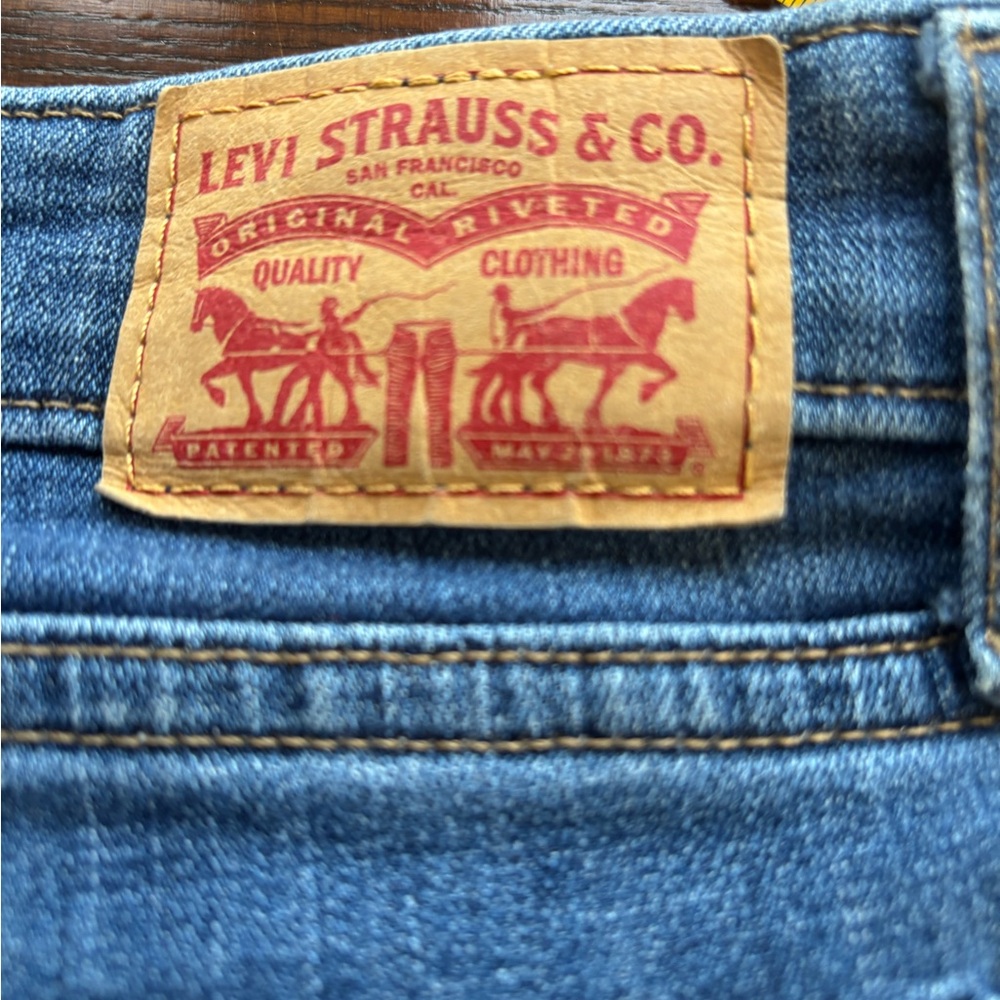 Levi's Women's Skinny Jeans in Blue 30x26 - Picture 8 of 8